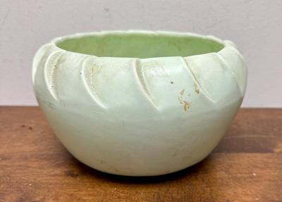 Eugene White Pottery Company California 1950s Fluted Rim High Glaze Mint Green Planter Vase Bowl Shape M3
