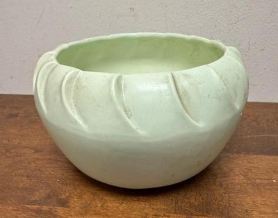 Eugene White Pottery Company California 1950s Fluted Rim High Glaze Mint Green Planter Vase Bowl Shape M3