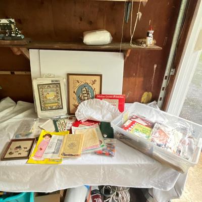 G1097 Large Lot of Needlepoint & Crossstitch
