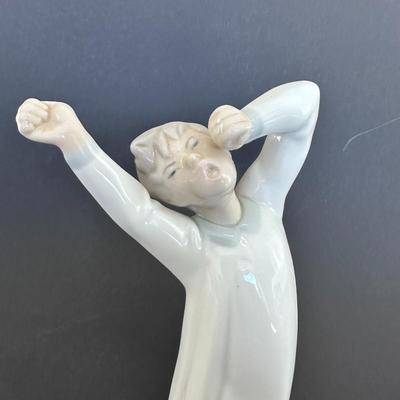 Lladro figurine 4870 "Little Awakening."