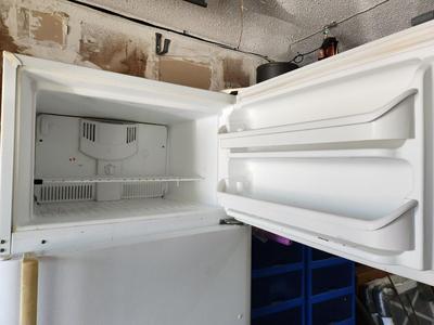 Lot #195 Sears Garage Fridge with Freezer up Top