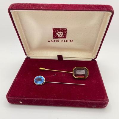 10K Hat Pin with Blue Topaz and More (ST-SS)