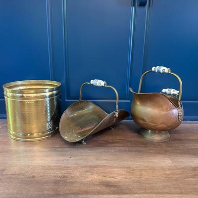 Planter, pot, bucket, coal scuttle, with ceramic handles