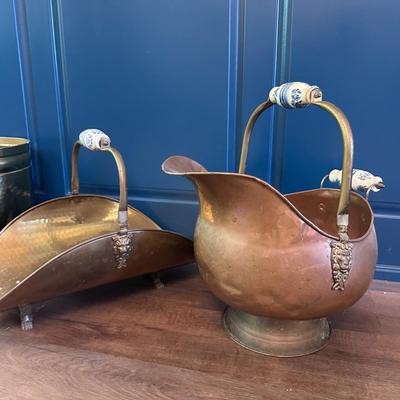 Planter, pot, bucket, coal scuttle, with ceramic handles