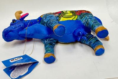 VTG 2000 Cow Parade Plush 8" Cow Big Apple New York Art Exhibit Cows Tag Stuffed
