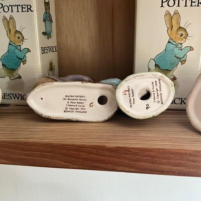 UBA1256 Lot of Beatrix Potter Beswick Bunny Figurines