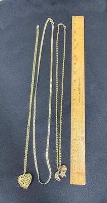 Lot of three gold tine fashion necklaces vintage jewelry