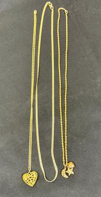 Lot of three gold tine fashion necklaces vintage jewelry