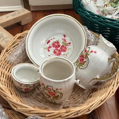 UBA1259 Five Sets of Vintage and Antique Doll and Children's China