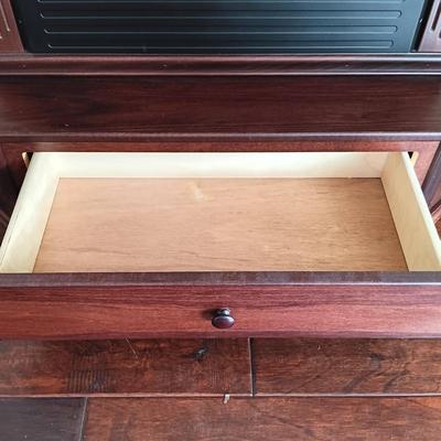 LOT 11: Heat Surge Electrical Fireplace 1500W Model M6