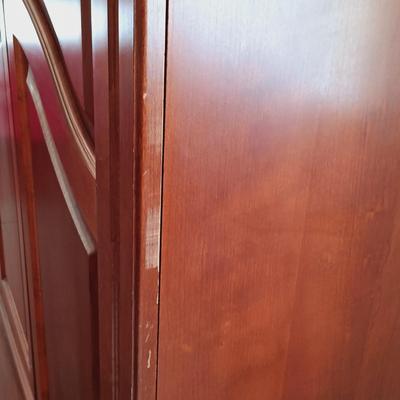 LOT 16: Wood Entertainment Center Cabinet