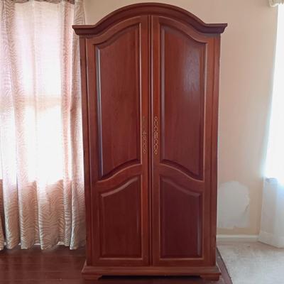 LOT 16: Wood Entertainment Center Cabinet
