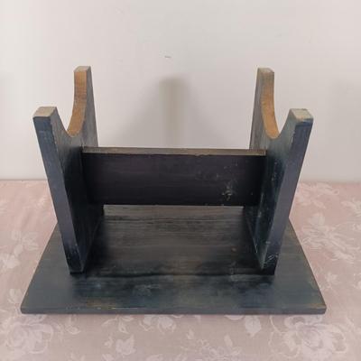 LOT 22: Boyd's Bears with Wood Step Stool, Olgemini Selections Picture Frame & More