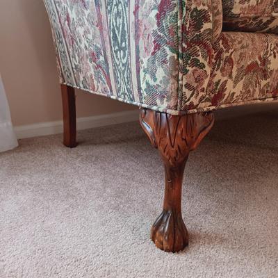 LOT 25: Cochrane Furniture Victorian-Style Camelback Sofa