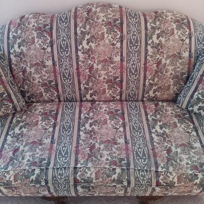 LOT 25: Cochrane Furniture Victorian-Style Camelback Sofa