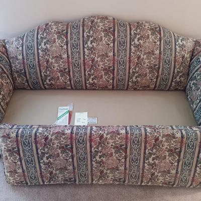 LOT 25: Cochrane Furniture Victorian-Style Camelback Sofa