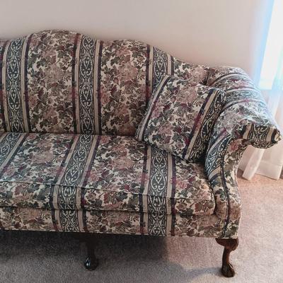 LOT 25: Cochrane Furniture Victorian-Style Camelback Sofa