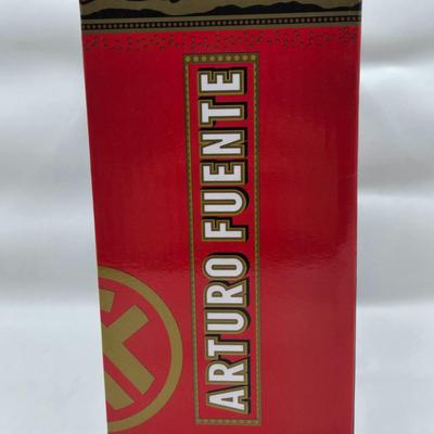 LOT 4: ElPapo del Humo Bobbleheads, Photo of Woman w/ Cigar, and 4 Photos of Man w/ Cigar, One Signed
