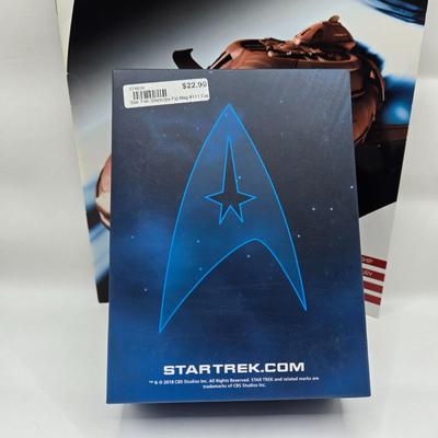 LOT 5: Star Trek Official Starship Collection Including Vahklas, Vulcan Survey Ship, and Ferengi Starship / All with Associated Books