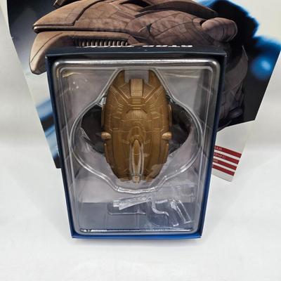 LOT 5: Star Trek Official Starship Collection Including Vahklas, Vulcan Survey Ship, and Ferengi Starship / All with Associated Books