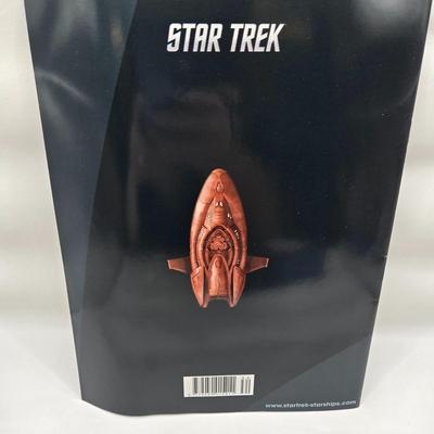 LOT 5: Star Trek Official Starship Collection Including Vahklas, Vulcan Survey Ship, and Ferengi Starship / All with Associated Books