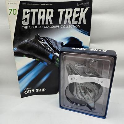 LOT 8: Star Trek Official Starship Collection Including NX-Alpha, City Ship, and Survey Ship / All with Associated Books