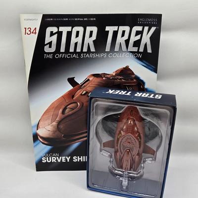 LOT 8: Star Trek Official Starship Collection Including NX-Alpha, City Ship, and Survey Ship / All with Associated Books