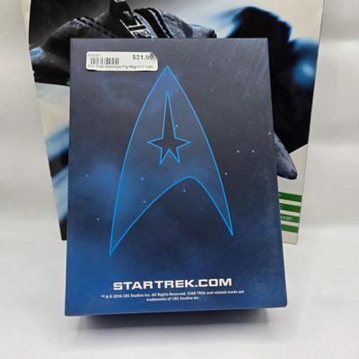 LOT 8: Star Trek Official Starship Collection Including NX-Alpha, City Ship, and Survey Ship / All with Associated Books