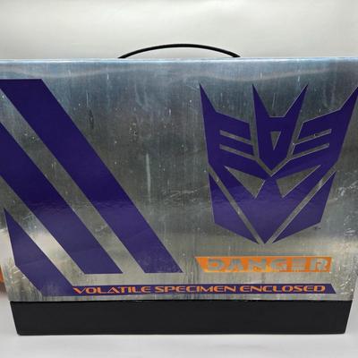 LOT 12: Transformers Volatile Specimen NIB