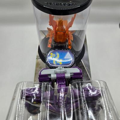 LOT 12: Transformers Volatile Specimen NIB