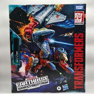 LOT 16: Transformers Earthrise War for Cybertron Trilogy Sky Lynx NIB