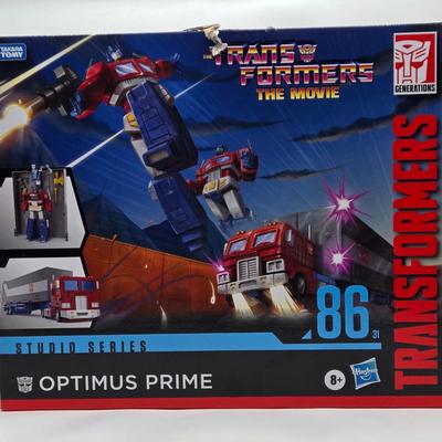 LOT 19: Transformers Studio Series Optimus Prime NIB