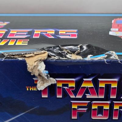 LOT 19: Transformers Studio Series Optimus Prime NIB
