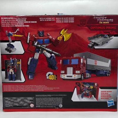 LOT 19: Transformers Studio Series Optimus Prime NIB