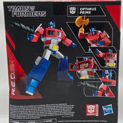 LOT 20: Variety of Transformers Toys NIB
