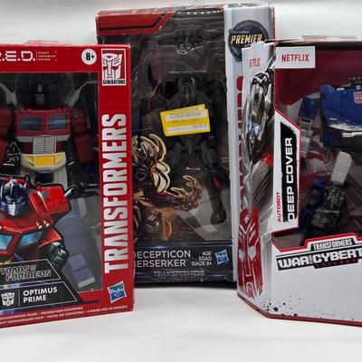 LOT 20: Variety of Transformers Toys NIB