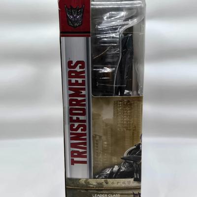 LOT 23: Transformers the Last Knight Megatron NIB