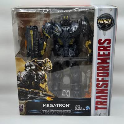 LOT 23: Transformers the Last Knight Megatron NIB
