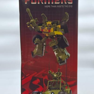 LOT 27: Transformers Heroic Autobot Bumblebee A.W.E. Striker and Ultimate X-Spanse NIB
