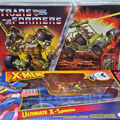LOT 27: Transformers Heroic Autobot Bumblebee A.W.E. Striker and Ultimate X-Spanse NIB
