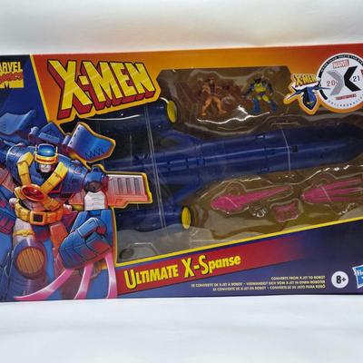 LOT 27: Transformers Heroic Autobot Bumblebee A.W.E. Striker and Ultimate X-Spanse NIB