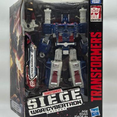 LOT 29: Transformers War for Cybertron Toys NIB