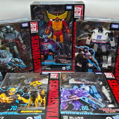 LOT 32: Variety of Transformers Studio Series Toys NIB