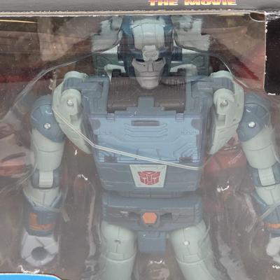LOT 32: Variety of Transformers Studio Series Toys NIB