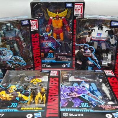 LOT 32: Variety of Transformers Studio Series Toys NIB