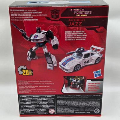 LOT 32: Variety of Transformers Studio Series Toys NIB