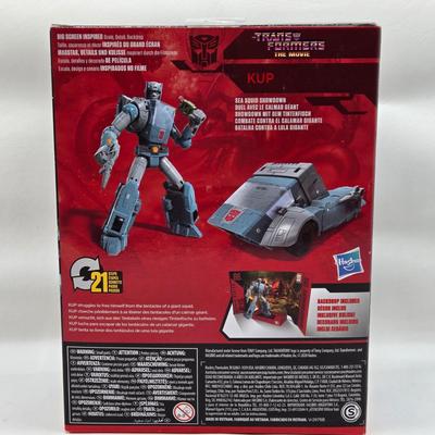 LOT 32: Variety of Transformers Studio Series Toys NIB