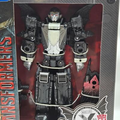 LOT 33: Transformers Ectotron Ecto-1, Draculus, and Gigawatt NIB