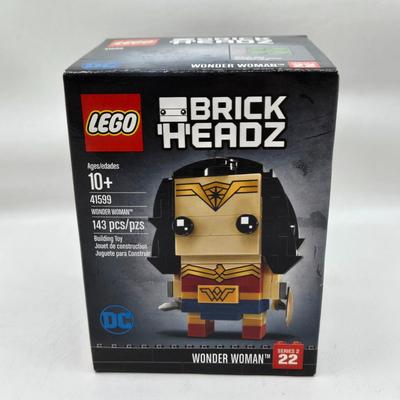 LOT 36: Lego Brick Headz Including Justice League Batman and Superman, Wonder Woman, The Flash, and More NIB