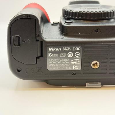 LOT 41: Nikon D90 DSLR Camera Body
